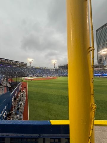 Pre-Game Vibes in the Rain at Yokohama Stadium! ⚾️🌧️