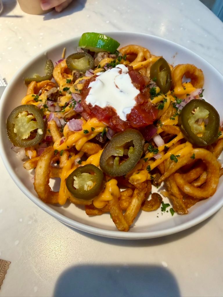 🌮 Squeezing Into Flavor: The Ultimate Loaded Tacos & Fries Feast at Blue Entrance Kitchen! 🍟🔥