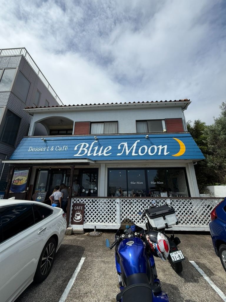 The Ultimate Beachfront Cafe &amp; Dessert Spot in Yokosuka! 🌊🥞